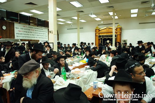 Photos: Yud Alef Nissan Farbrengen In 770 | CrownHeights.info – Chabad ...